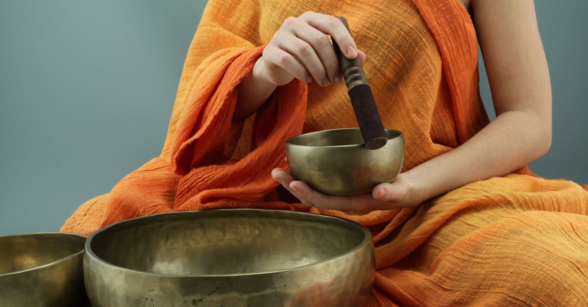 découvrez les bienfaits de la mindfulness pour apaiser votre esprit, améliorer votre concentration et vivre pleinement chaque instant. apprenez des techniques simples et pratiques pour intégrer la pleine conscience dans votre quotidien.