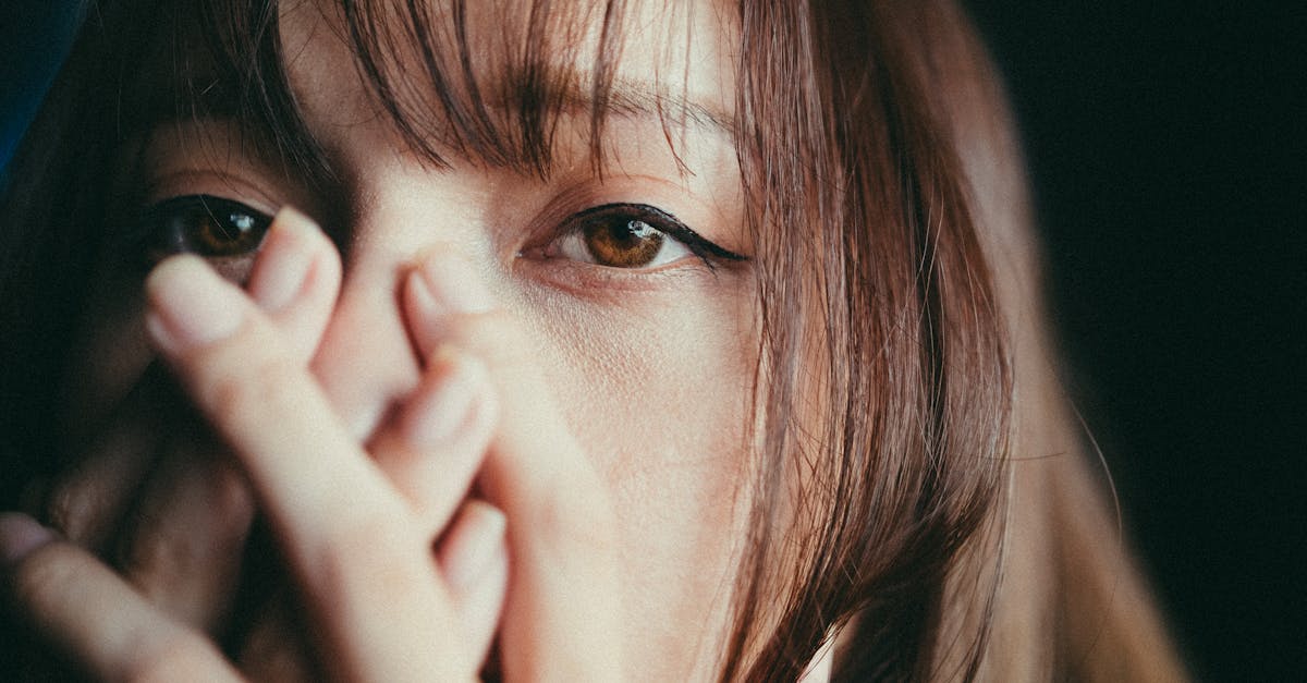 découvrez l'art de la self-réflexion pour mieux comprendre vos pensées et émotions. apprenez à vous connaître, à clarifier vos objectifs et à améliorer votre bien-être personnel à travers des techniques de réflexion et d'introspection.