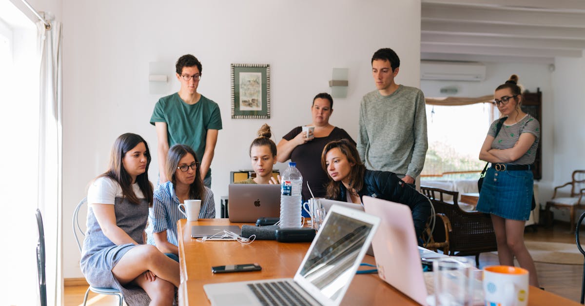 découvrez l'importance de la communication dans nos vies quotidiennes et professionnelles. apprenez les techniques essentielles pour améliorer vos échanges, renforcer vos relations et transmettre efficacement vos idées.