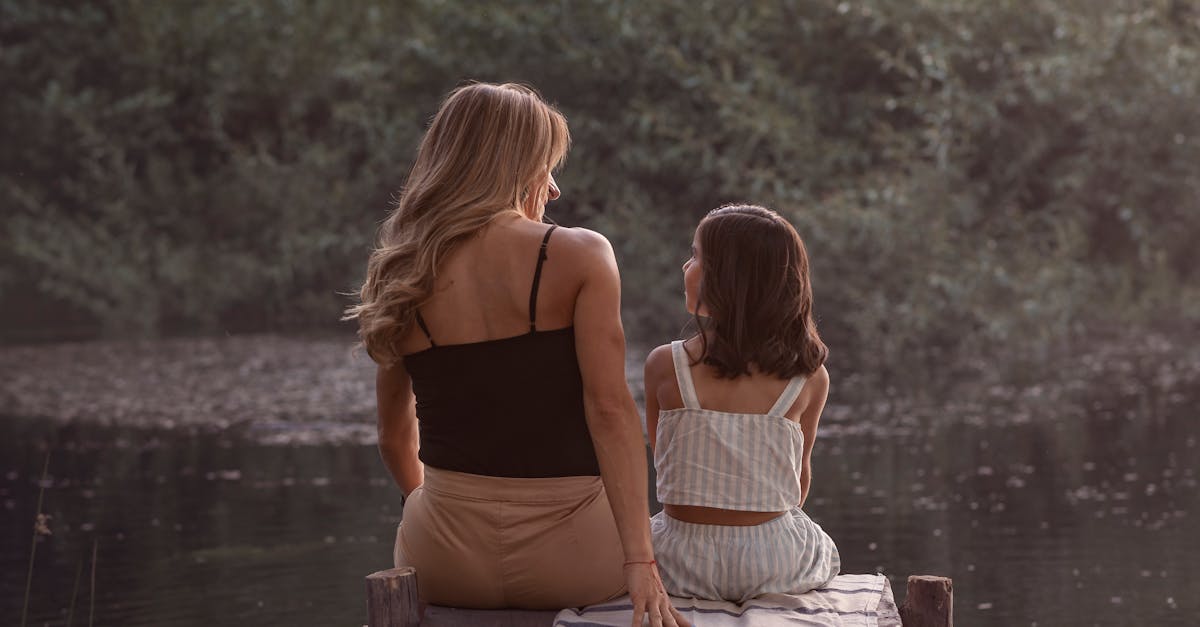 découvrez l'importance de l'intimité émotionnelle dans les relations. apprenez comment établir des connexions profondes, renforcer la confiance et cultiver des moments de partage significatifs avec vos proches.